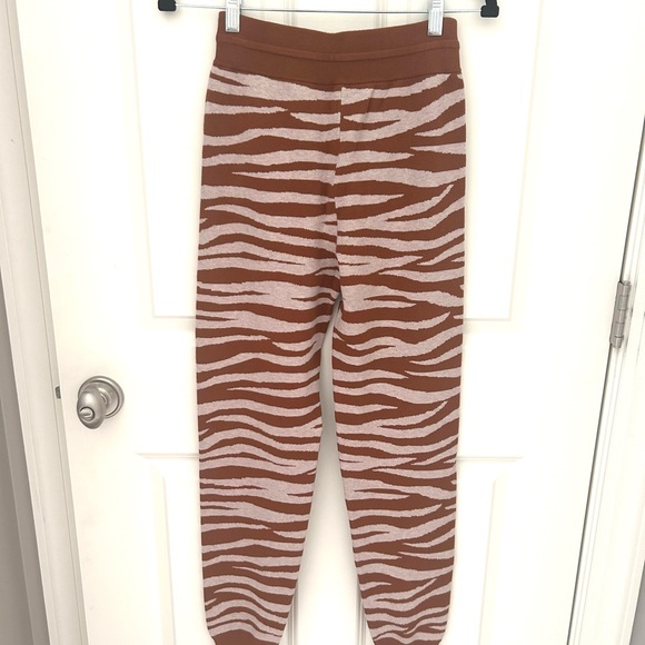 NWOT Soia & Kyo - Verona Zebra Print Joggers - Picture 4 of 5